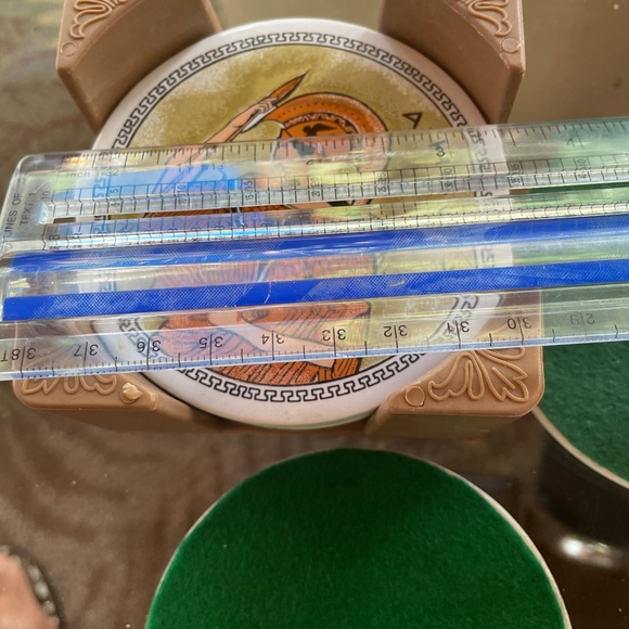 cup holders. - Picture 5 of 7